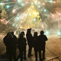 Treća noć protesta u Francuskoj: Uhapšeno 667 osoba, Makron sazvao hitan sastanak vlade