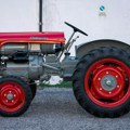Jedan od najmoćnijih sportskih automobila ikada nastao je zahvaljujući delovima jednog običnog traktora