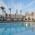 Tamo gde crveno more ljubi horizont: Serry Beach Resort 5*