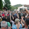 Opozicija u Kosjeriću tvrdi da je u prednosti na 27 biračkih mesta, ali nisu izneli konkretne brojke