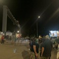 Kragujevčani koji protestuju zbog hapšenja studenta blokirali raskrsnicu kod Zastavinog solitera na 24 sata (VIDEO)