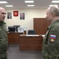 Okružen Kupjansk i 18 ukrajinskih bataljona: Putin posetio komandni centar SVO /video/