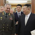 Šojgu se sa sastao sa Kim Džong Unom i uručio mu Putinovo pismo