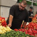 „Paprika će poskupeti, ali će ajvar biti papren“: Kako će se suša odraziti na cene voća i povrća?