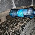 Ljudi masovno stavljaju plastične flaše na točkove Evo zašto to svi rade i šta se dešava kad krenete da vozite