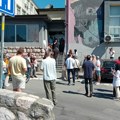 Izviždani odbornici, polusatna pauza za sve