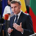 Makron najavio da napušta politiku 2027. godine