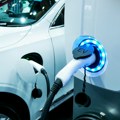 IEA: Gotovo 30 odsto automobila prodatih ove godine biće električni