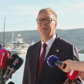 Ima li pilota u avionu: Kako je Vučić, ipak, otišao u Tivat