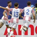 Uživo, Hrvati su poveli na Mundijalu: Au, kakva golčina Sučića