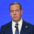 Medvedev: Rusija deli tugu sa iranskim narodom zbog pogibije Hameneja