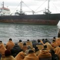 Čamac sa 26 migranata pronađen južno od Gavdosa, svi putnici spaseni