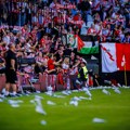 Skandal u La Ligi, navijači Raja prekinuli utakmicu sa Atletikom!