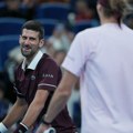 Zverev žestoko pomogao Đokoviću i plasirao se u polufinale Šangaja: Novak je u igri za završni Masters!
