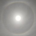 Veliki beli krug, a u njemu sunce Neobičan prizor na nebu iznad Kosjerića (foto)