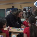 Fondacija Braća Karić nastavlja svoju humanitarnu misiju: Donirani najmoderniji interaktivni televizori u Zaječaru