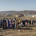 Osveštan krst i zemljište novog hrama u Subotici, kod Aleksandrovca, gradiće se crkva Svete Trojice (foto)