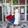 Karleuša skupila svu hrabrost i napala strašne srednjoškolce u blokadi. Usledio je cunami reakcija korisnika X-a
