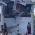 Nesreća na auto-putu Mnogo povređenih u sudaru autobusa i minibusa