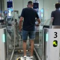 Putnici prvo skeniraju pasoš u kiosku, a onda sledi granična kontrola Svi detalji EES sistema čija primena počinje sutra