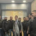 OSTAO JE BEZ OCA, ALI NE I BEZ PODRŠKE: MK Excalibur priredio maturantu ispraćaj za pamćenje