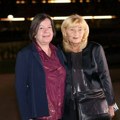 "Volela bih da peva Darko Lazić": Udovica i ćerka Tome Zdravkovića prve stigle na koncert, sin se kaje što nije došao