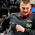 Jokić protiv Medžika: Sami procenite ko je bolji (VIDEO)