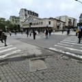 Kragujevčani 90. put na raskrsnici kod "Uzora" odali poštu žrtvama novosadske tragedije (FOTO)