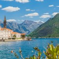 U prelepom mirnom gradiću u Boki je zabranjen saobraćaj Odluka obradovala i lokalce i turiste