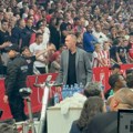 Haos na kraju meča Zvezda - Baskonija: Navijači gađali klupu Španaca, sve smirivao Milan Tomić!