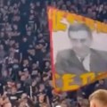 Slobodan Penezić Krcun na tribini Partizana: Evo zašto njegovim likom na zastavi provociraju navijače Zvezde