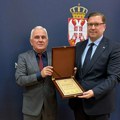 Arlov uručio Kokanoviću plaketu