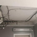 Pao plafon na medicinsku sestru u KCV Novi Sad