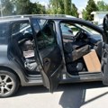 Velika zaplena akcizne robe u Beogradu: Uhapšena žena zbog šverca cigareta i duvana (foto)