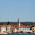 Sve više Srba traži sezonski posao na Jadranu: Zarade do 3.000 evra, ali i mnogo odricanja i rada