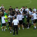 Opšta tuča na utakmici Partizana i Nefčija! Pogledajte haos i sukob igrača oba tima u Sloveniji! (video)