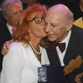 Pevač ostavio ženi penziju, a šuškalo se da je sinove izbacio iz testamenta: Jedan je zbog kockarskih dugova sve prodao