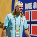Шок - Халанд ошишао дугу косу и запалио мреже! Сада је потпуно непрепознатљив, навијачи у потпуној неверици! (фото)