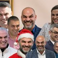 400 devojčica hteli da izbace na ulicu (VIDEO)