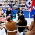 Profesor Gideon Grajf posetio štand Fondacije „Za srpski narod i državu”