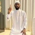 Fudbalera reala optužili da je radikalni islamista! Objavio fotografiju na kojoj diže prst, nastala bura
