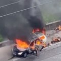 Vatra progutala automobil na Julinom brdu: Iza sebe ostavio trag plamena