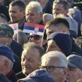 "Srećan sam da sam danas ovde, SA vama. Moja Srbija!": Vučić pozdravio hiljade ljudi na otvaranju auto-puta od Koševa do…