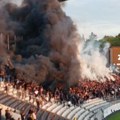 Crno-beli dim se nadvio nad Humskom: Grobari zapalili veliki broj dimnih bombi na meču sa Vošom