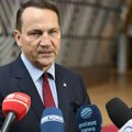 Poljski ministar Sikorski Trampu: Putin nam se ruga