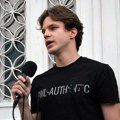 Roditelji pritvorenog studenta Pavla Cicvarića uputili pismo javnosti i zvaničnicima Evropske unije: “U srcu Evrope, Srbija…