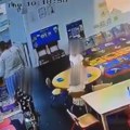 Vaspitačice zverski zlostavljale decu, kamere zabeležile užas Deca imala modrice, jednoj devojčici curila krv iz nosa (video)…