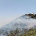 Buknuo požar u Vršcu: Sve raspoložive ekipe na terenu, izgorele dve vikendice (foto)
