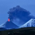 "Zver" eruptirala dva puta u istom danu! Stub dima i pepela i do 6 km, izdato upozorenje za letove: "Nije bezbedno"