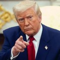Tramp: SAD će uvesti 100 odsto carine Kanadi ako potpiše sporazum sa Kinom